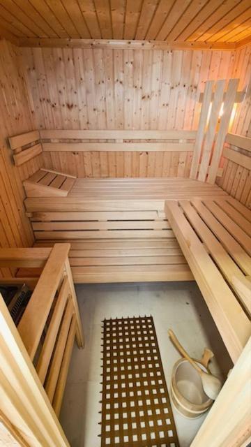 Edles Apartment In Architektenvilla Mit Grossem Pool, Sauna, Dachterrasse Und Malerischem Garten 파타이아스 외부 사진